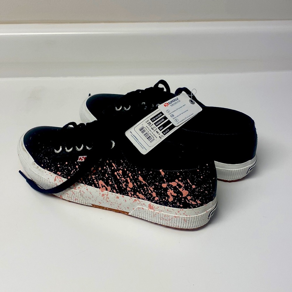 Superga women’s shoes in size 8. Brand new with tag attached!